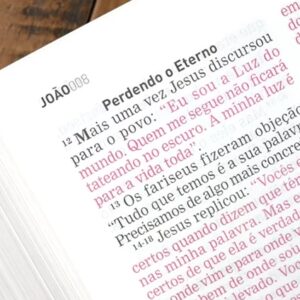 Bíblia A Mensagem (Eugene Peterson) – Letra gigante – Capa luxo preta